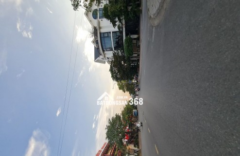 Trung tâm Gia Lâm, Hà Nội, ngay cổng chính HVNN. 56m2 ô tô vào nhà. Lh 0989894845